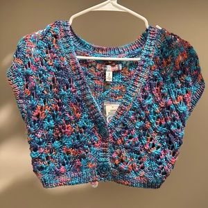 UO Cropped Short Sleeve Crocheted Top